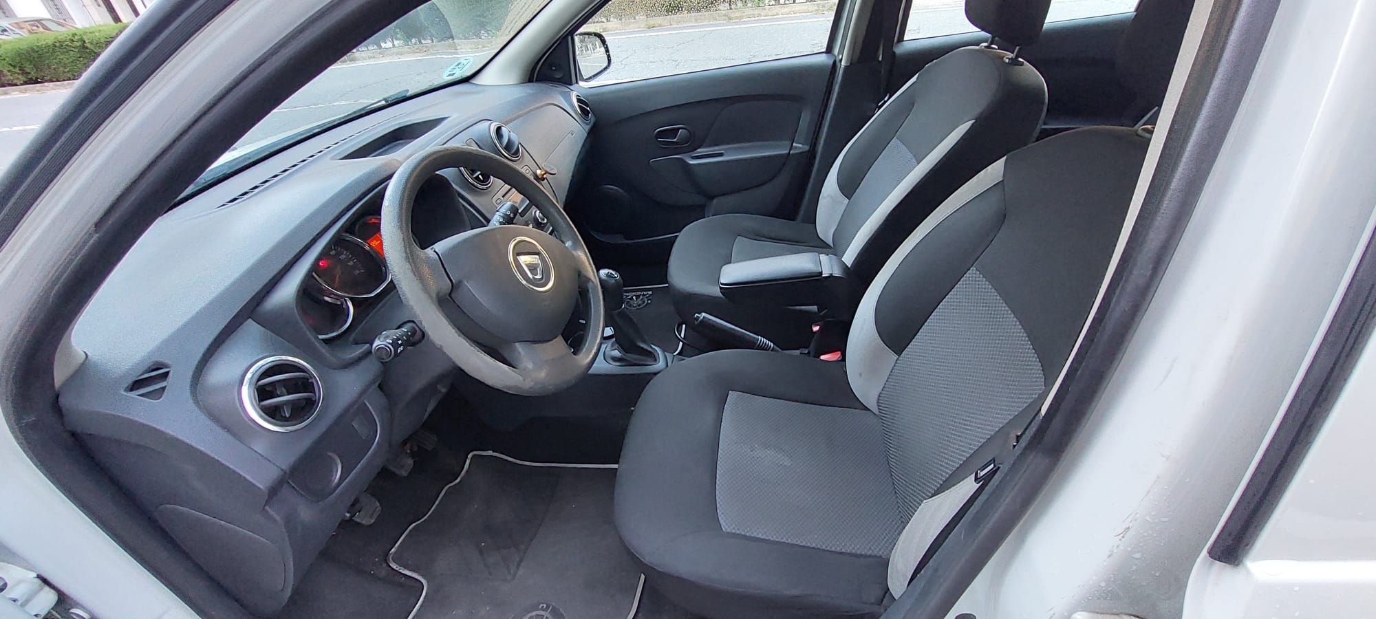 Dacia Sandero 1.2 GASOLINA foto 6
